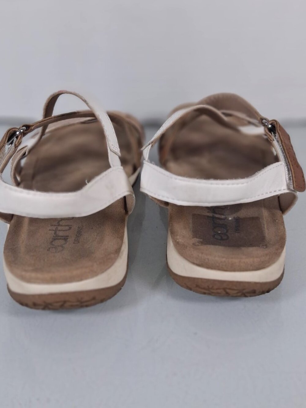 Earth Women's Strappy Sport Sandals Size 7W Tan Brown And White Comfort Shoes - Picture 6 of 7